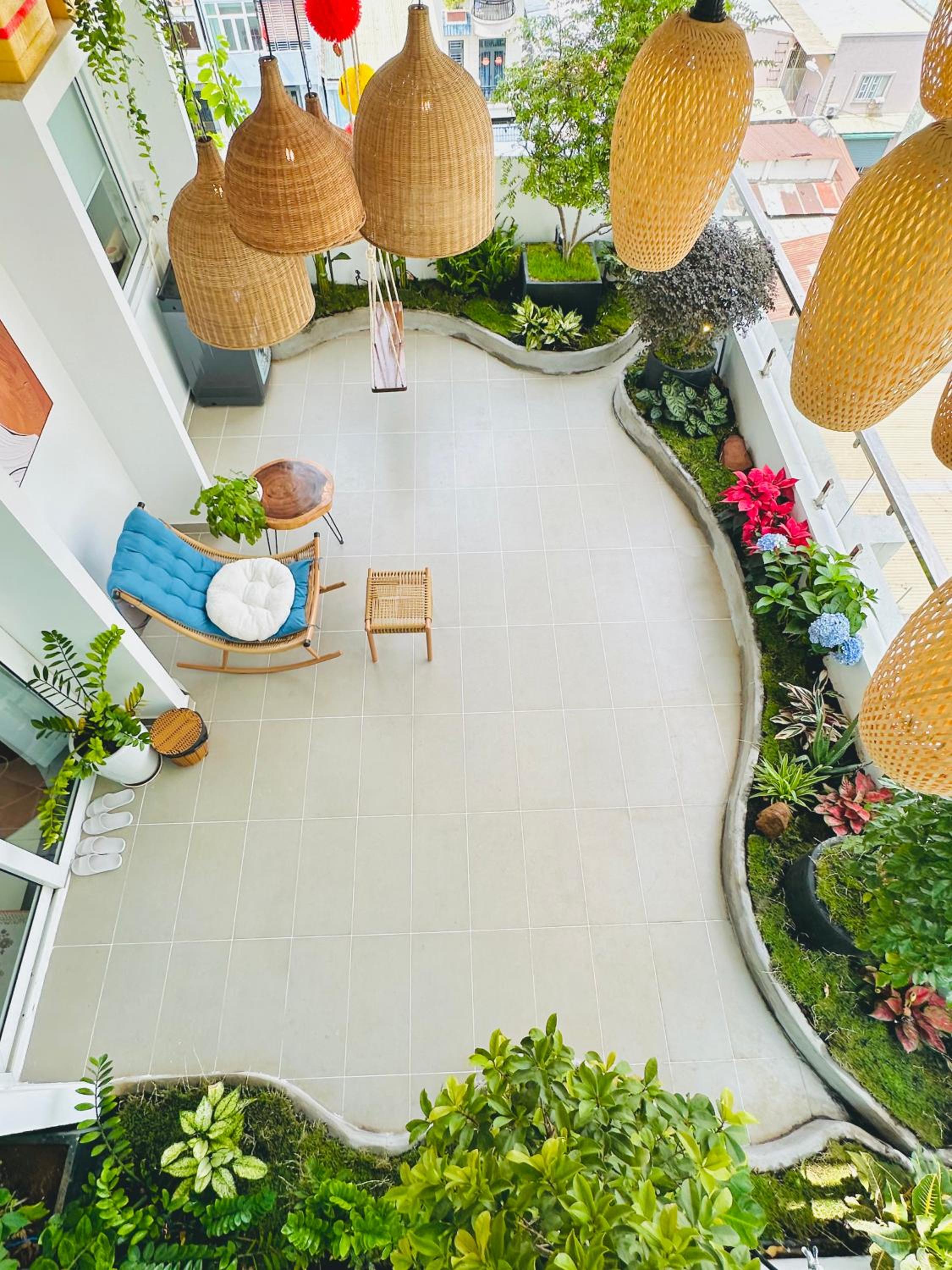 Spacious penthouse near Landmark 81
