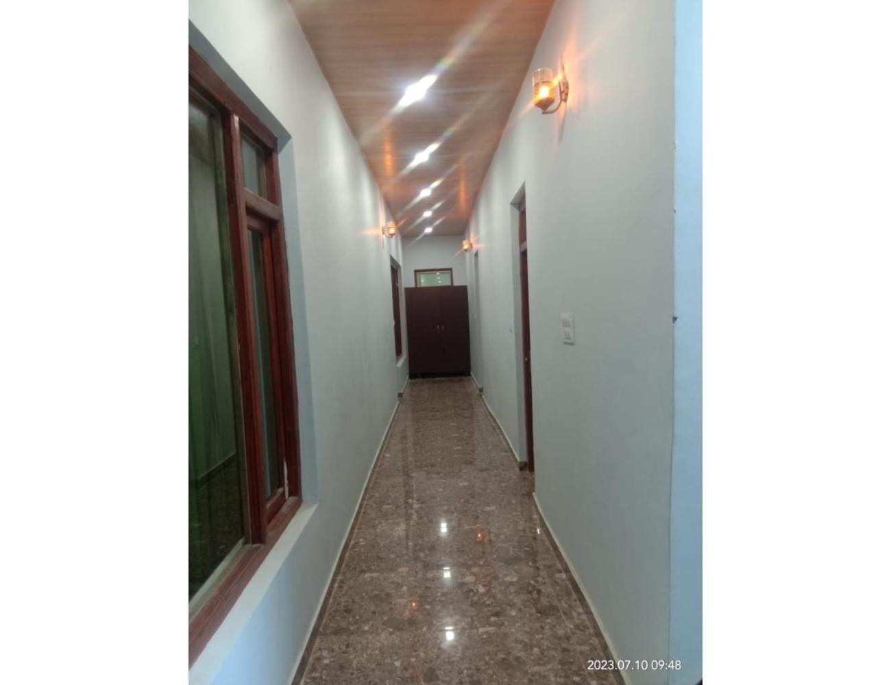 Hotel The Narendra Orchid, Phata