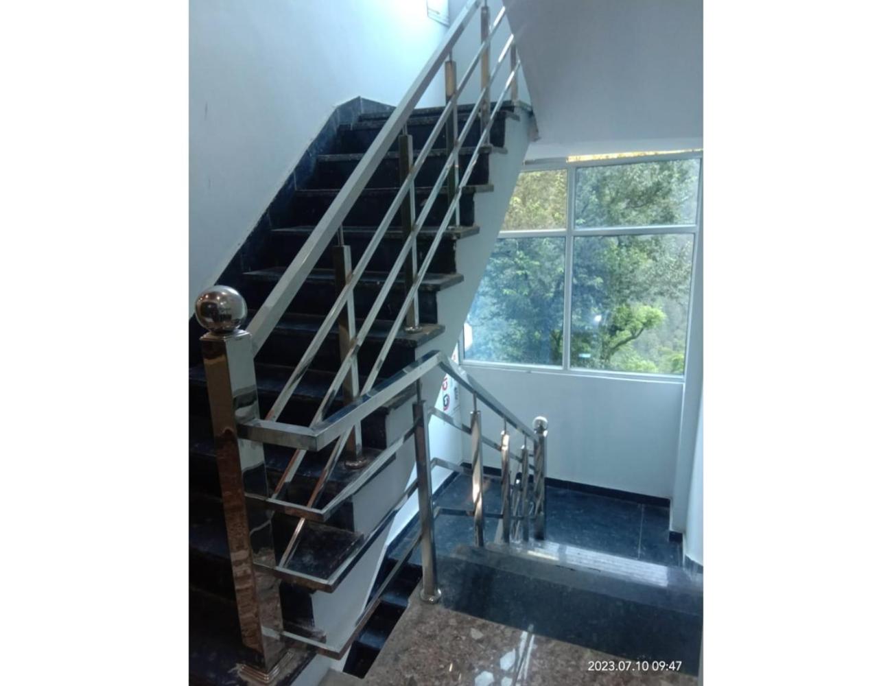 Hotel The Narendra Orchid, Phata