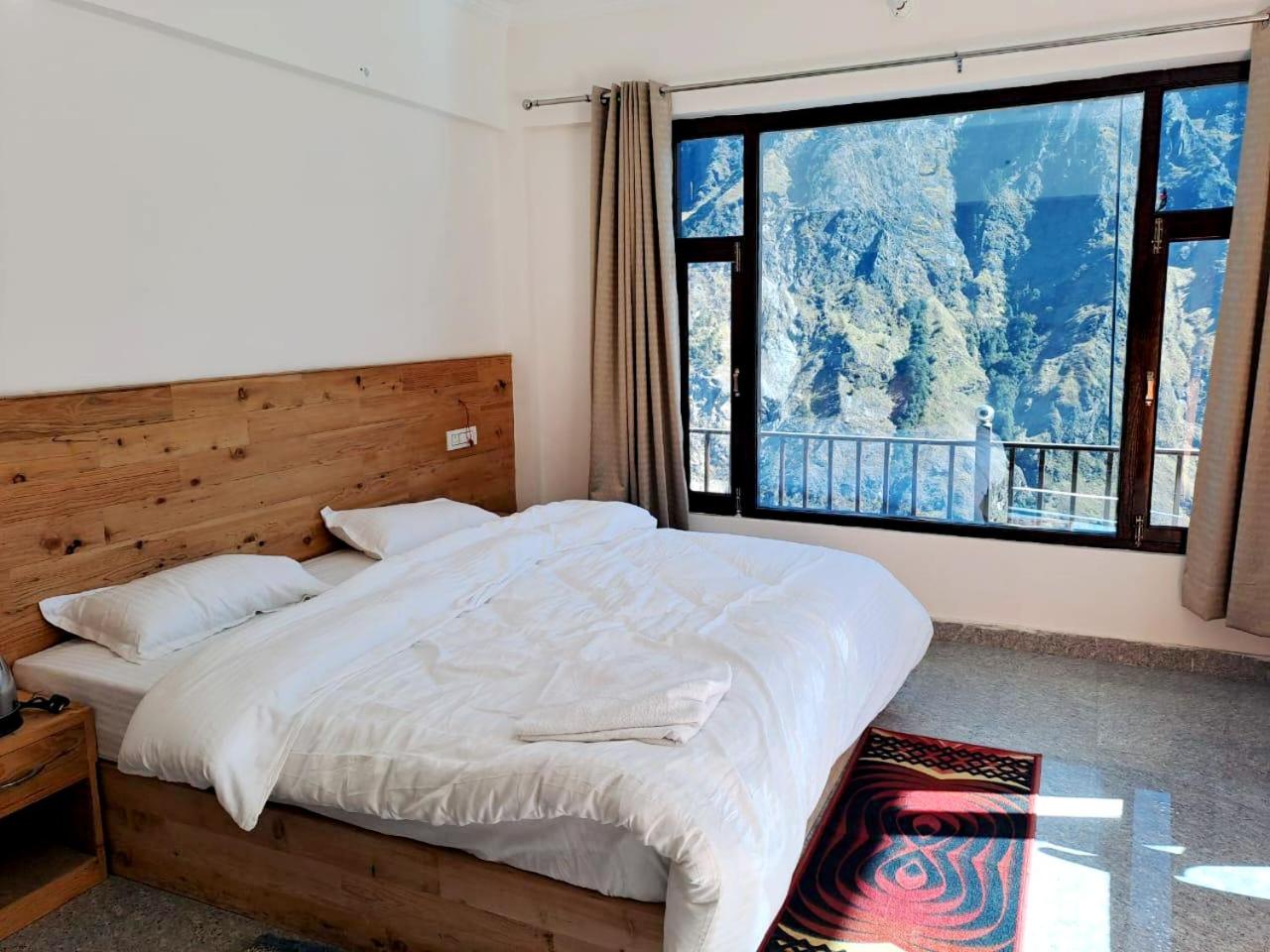 The RAGA Retreats