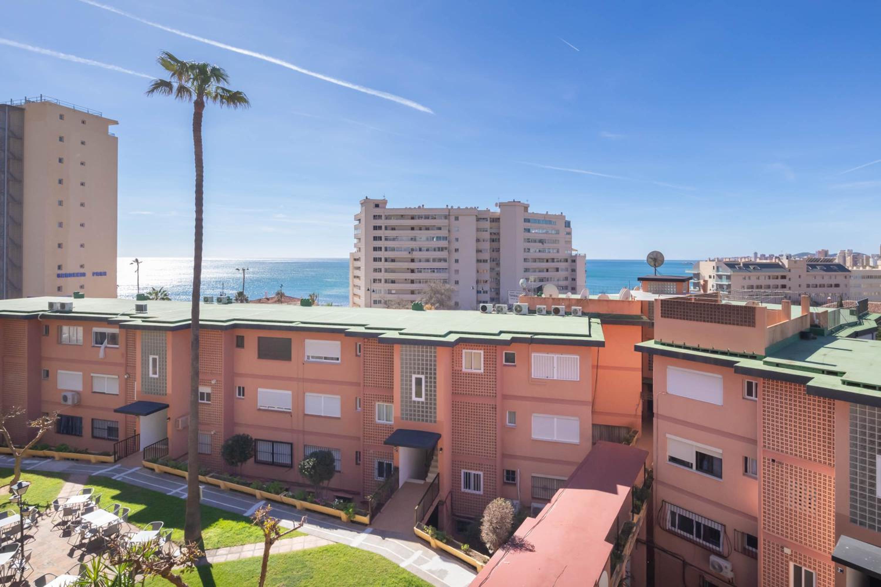 Cambural Beach Apartment - Happy Rentals
