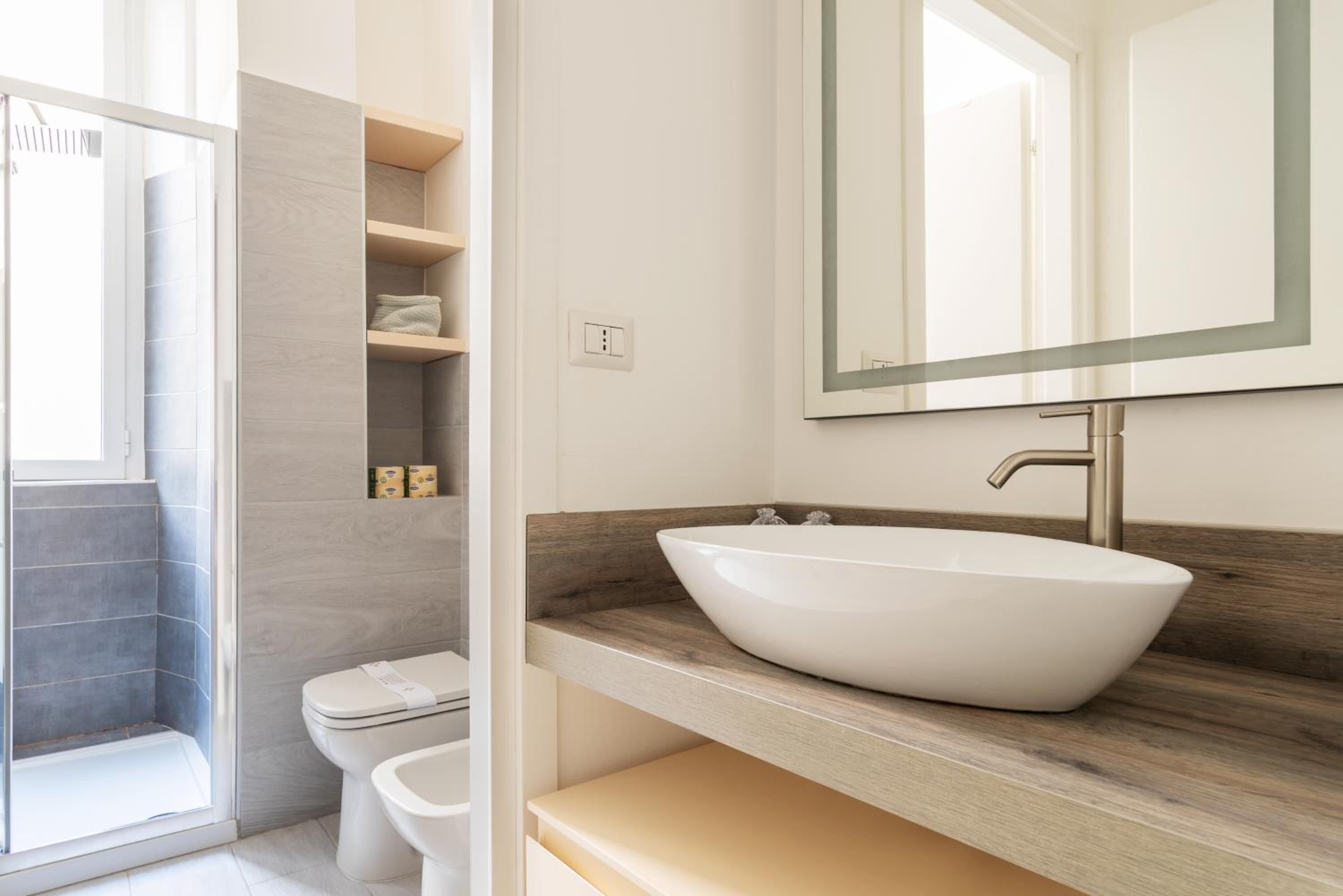 Nuovo Bilocale appena ristrutturato vicino Darsena photo 3