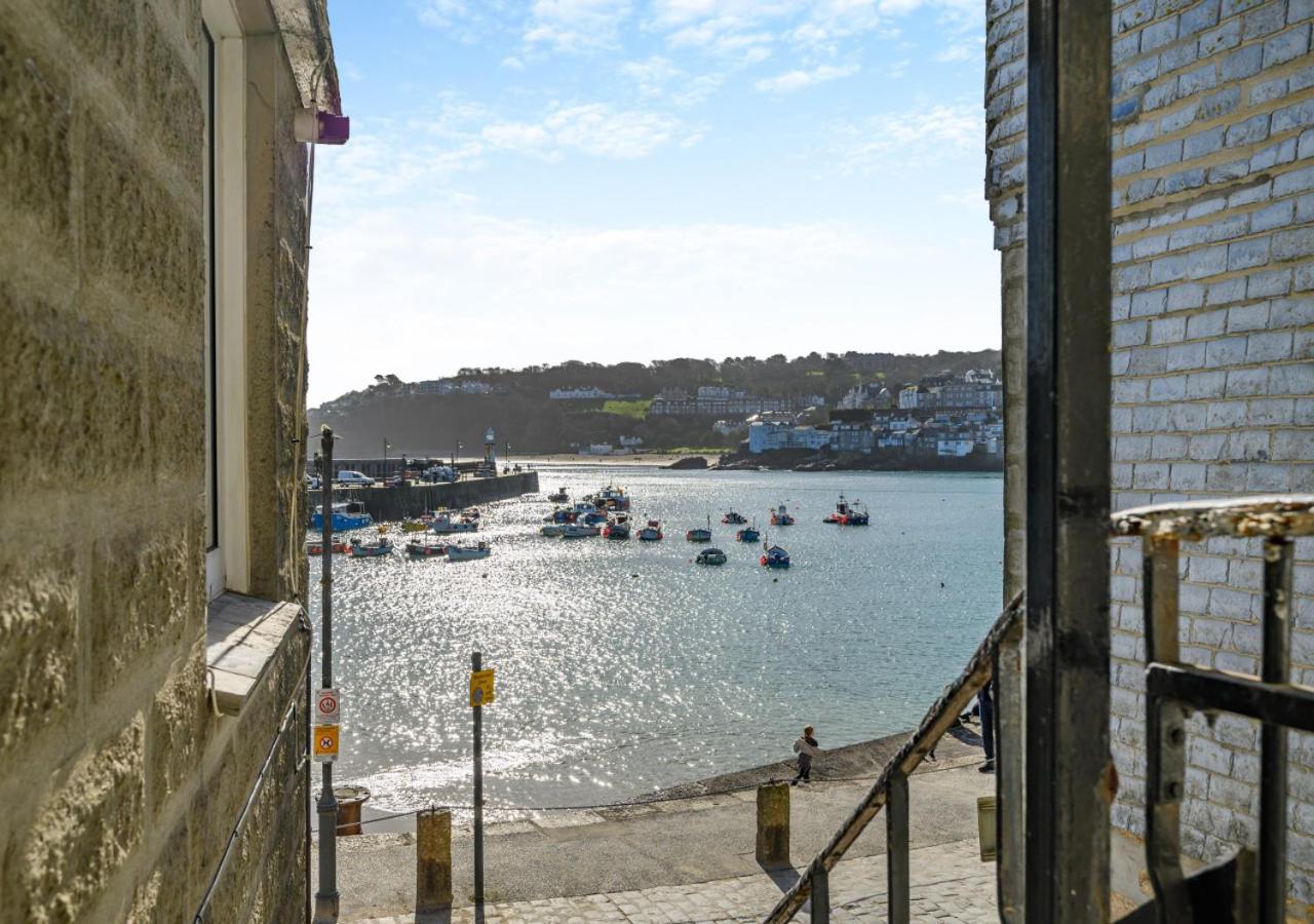 2 Bed in St Ives oc-chyr03 view 5