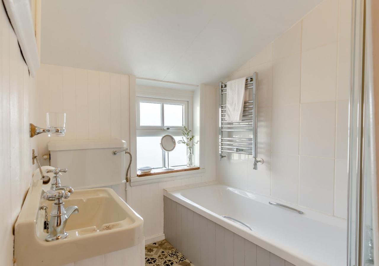 2 Bed in St. Ives oc-minmar