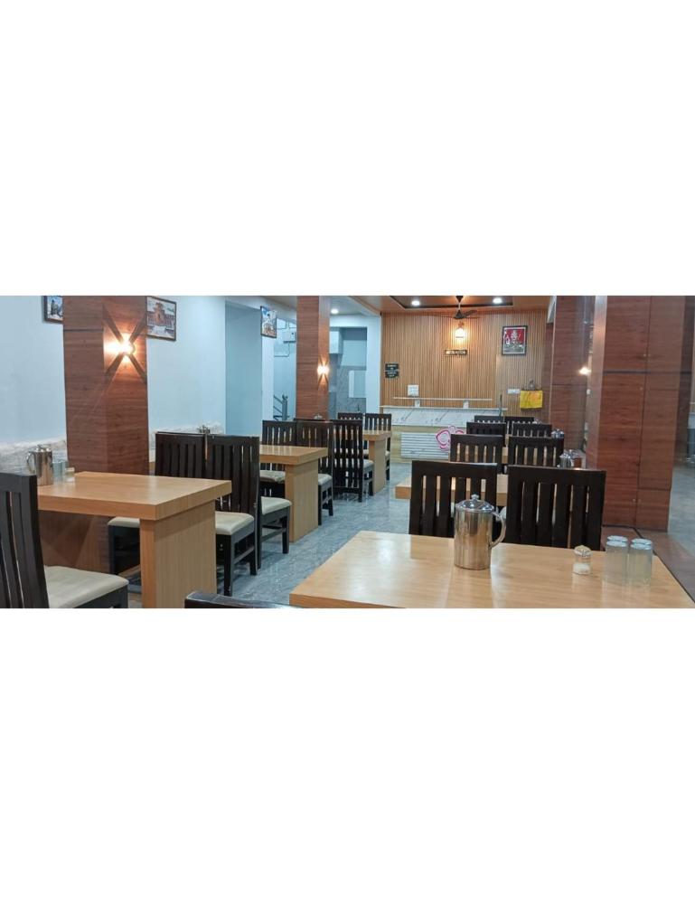 Hotel The Narendra Orchid, Phata