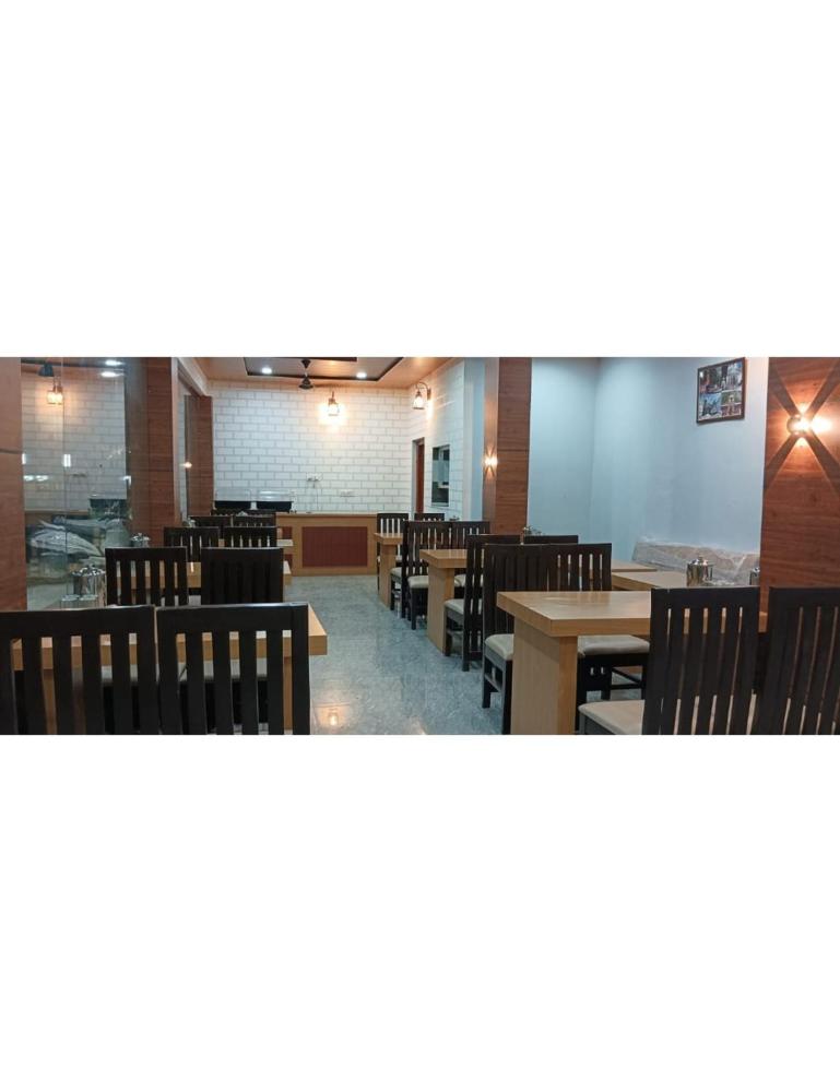 Hotel The Narendra Orchid, Phata