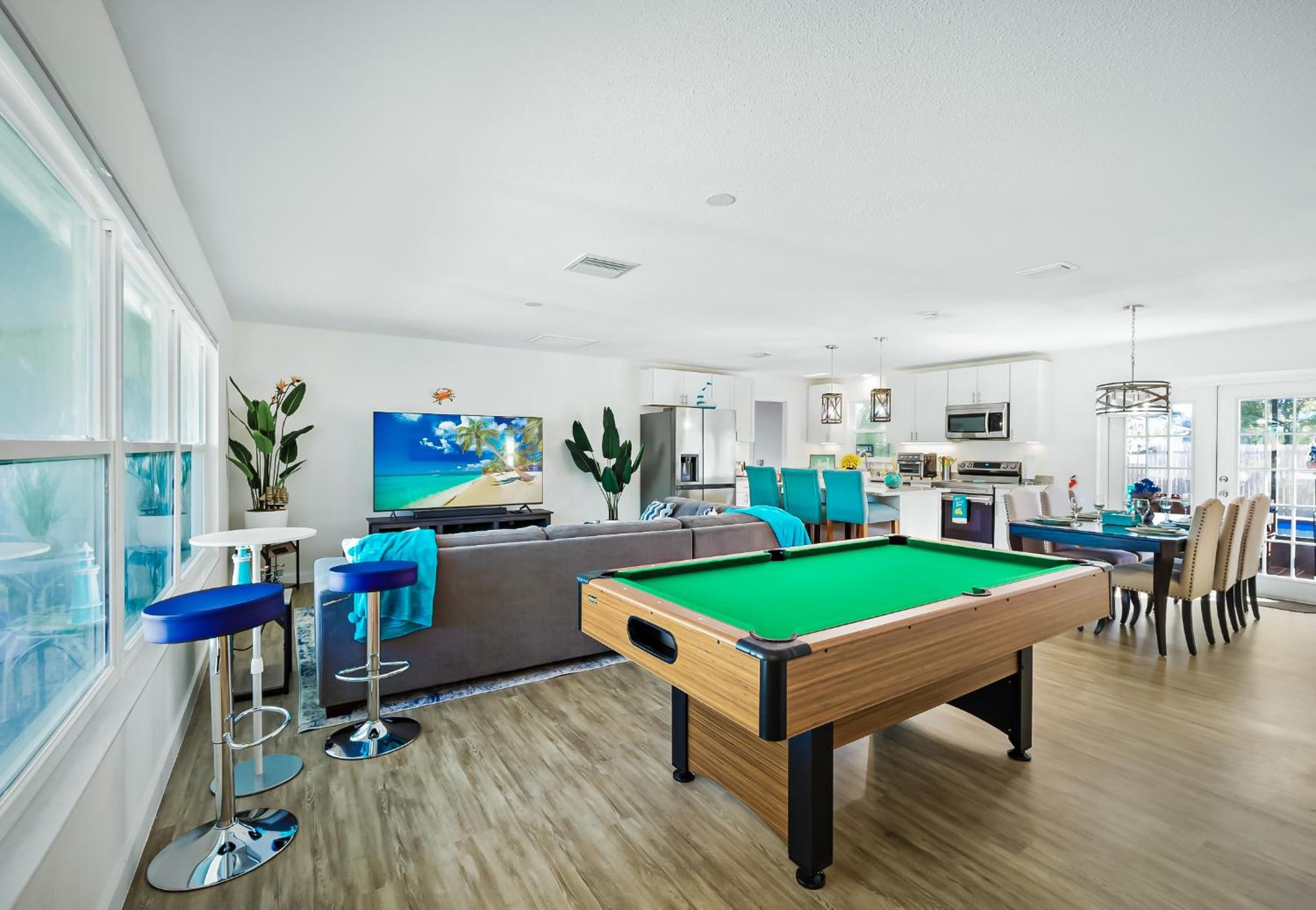 Ixora16 Heated Pool, mins to beach, airport, USSSA, Cruise Port, 1h to Disney view 4
