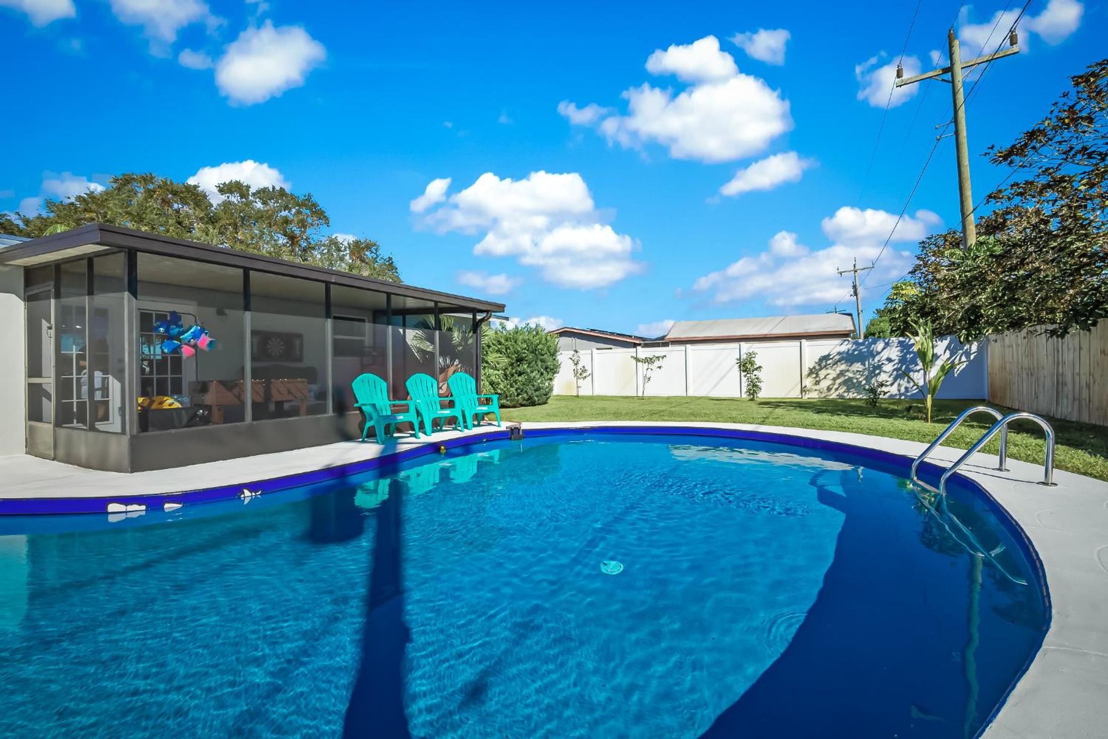 Ixora16 Heated Pool, mins to beach, airport, USSSA, Cruise Port, 1h to Disney view 5