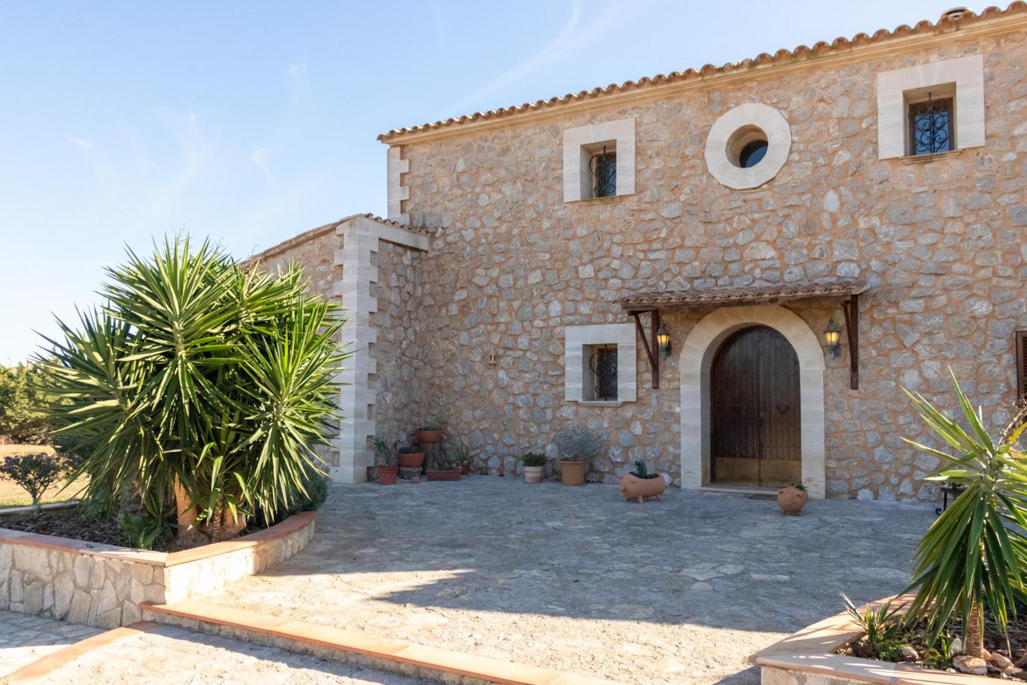 Idyllische Natur-Finca mit 12m Pool & Meerblick