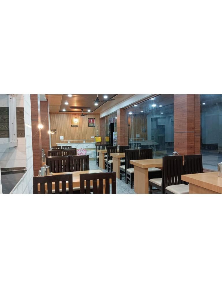 Hotel The Narendra Orchid, Phata