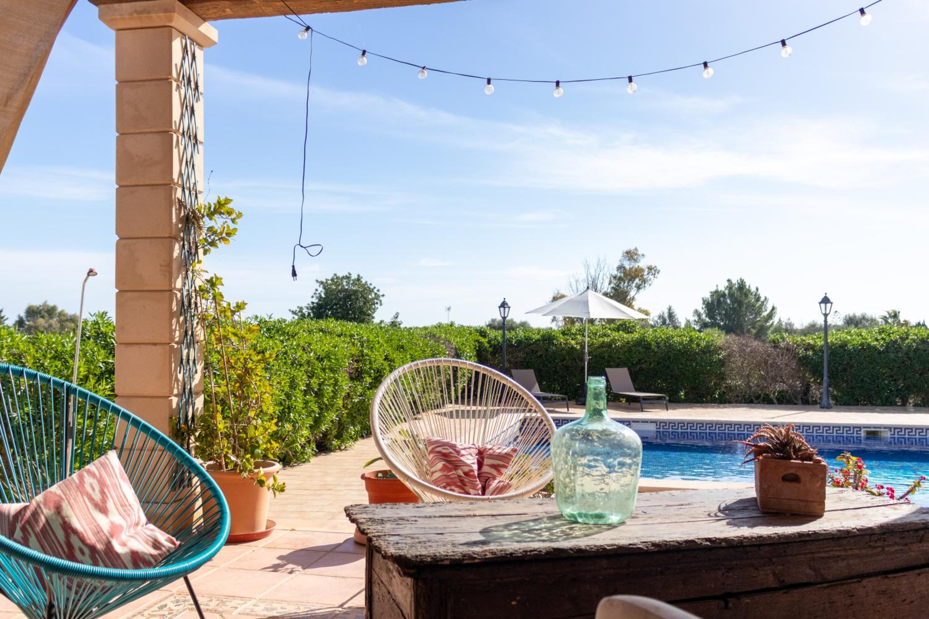 Idyllische Natur-Finca mit 12m Pool & Meerblick