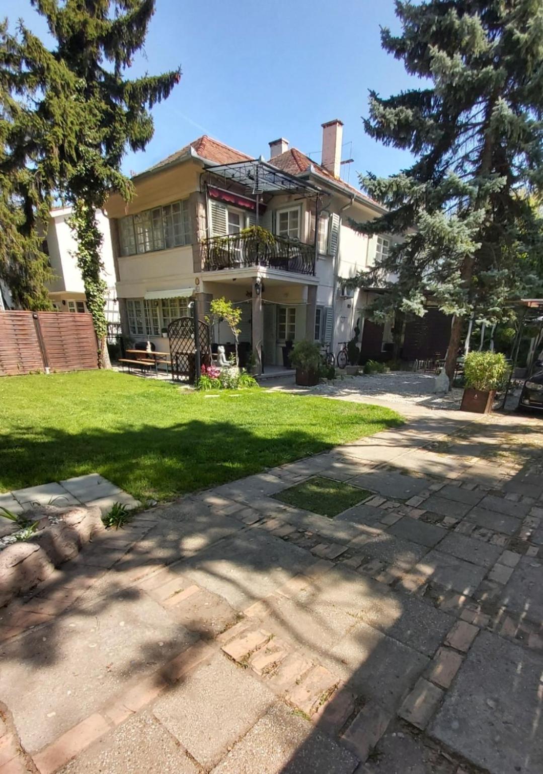 Photo 38