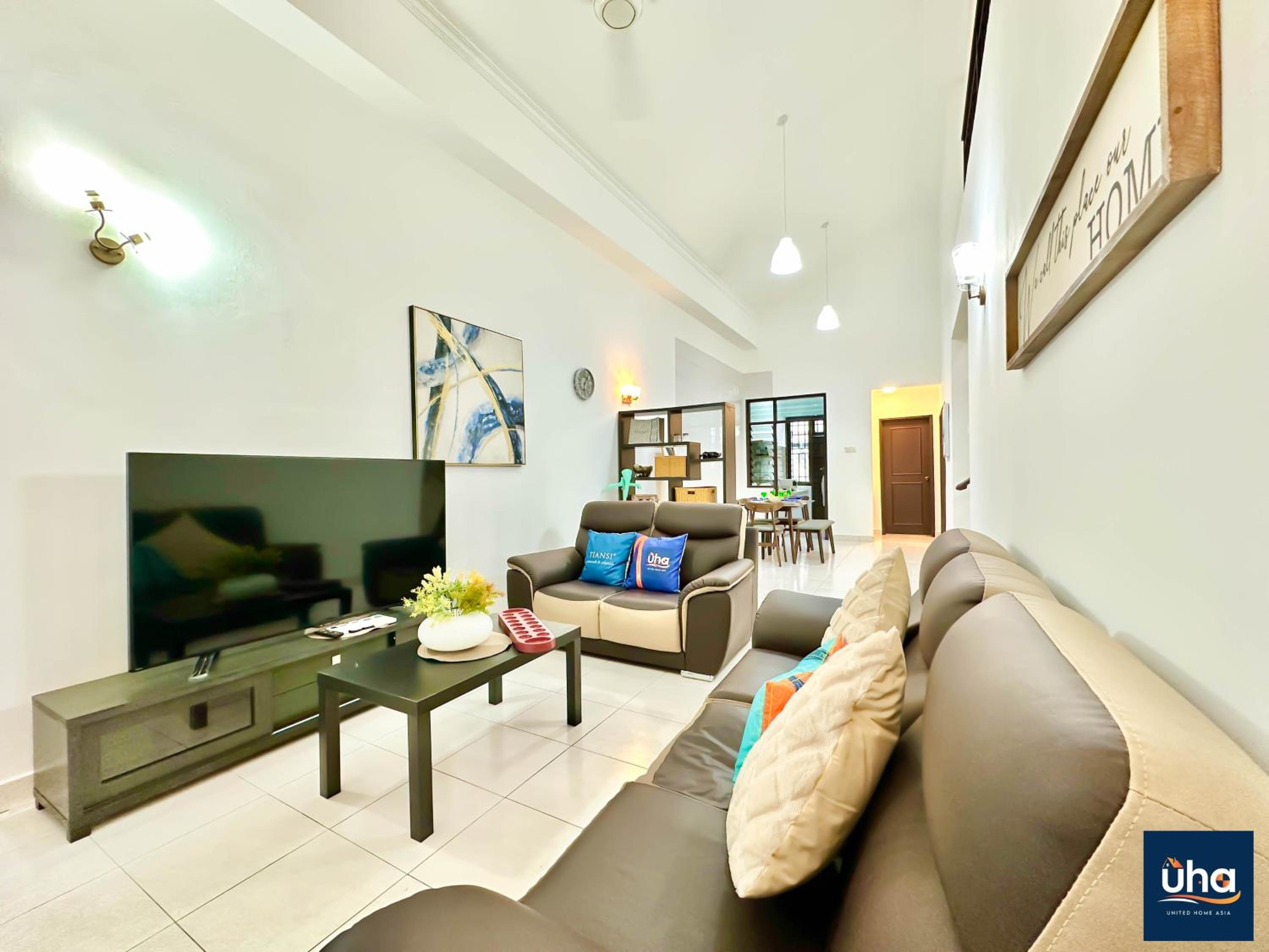Boho Bliss. Taman Molek @ 4 Bed,2 Bath Near Jusco Tebrau