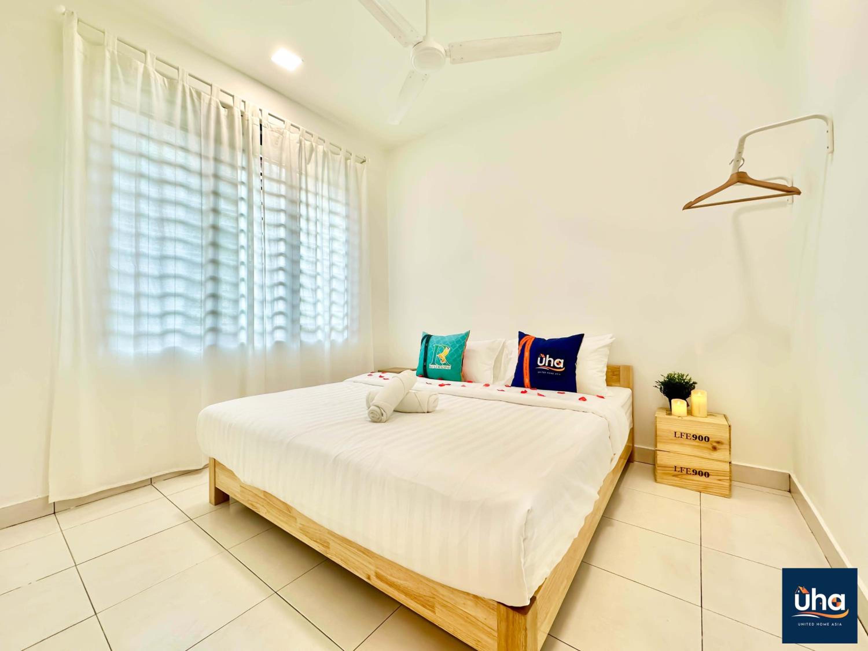 Boho Bliss. Taman Molek @ 4 Bed,2 Bath Near Jusco Tebrau