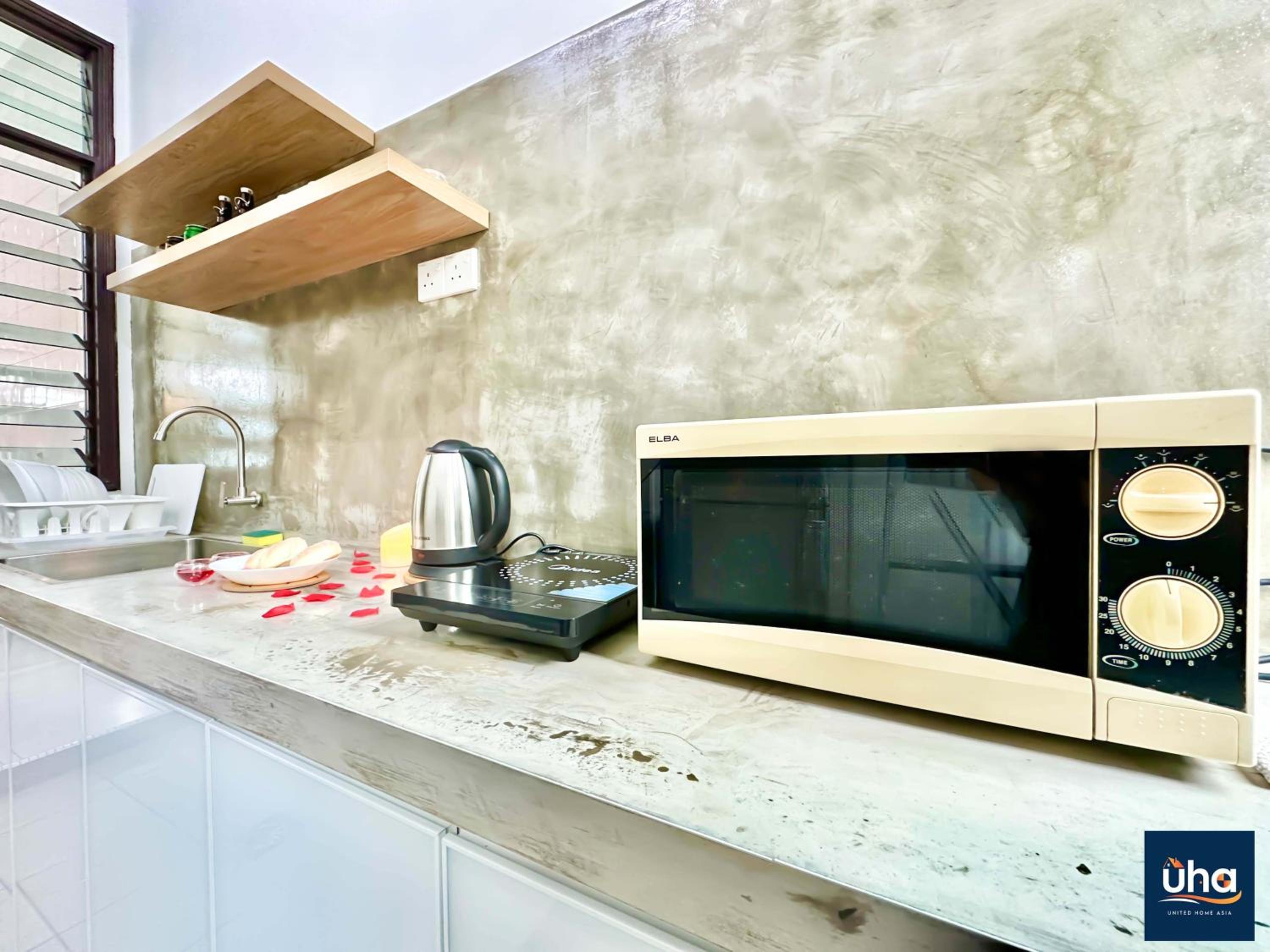 Boho Bliss. Taman Molek @ 4 Bed,2 Bath Near Jusco Tebrau