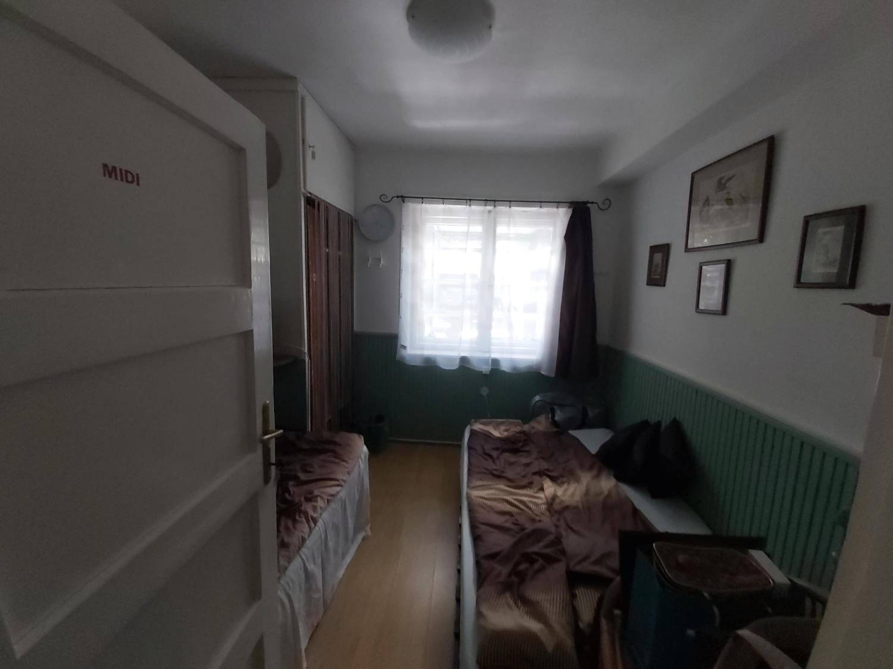 Photo 43