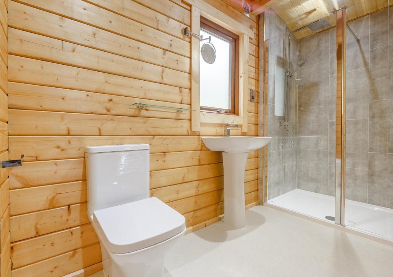 3 Bed in Llanddulas oc-r27872