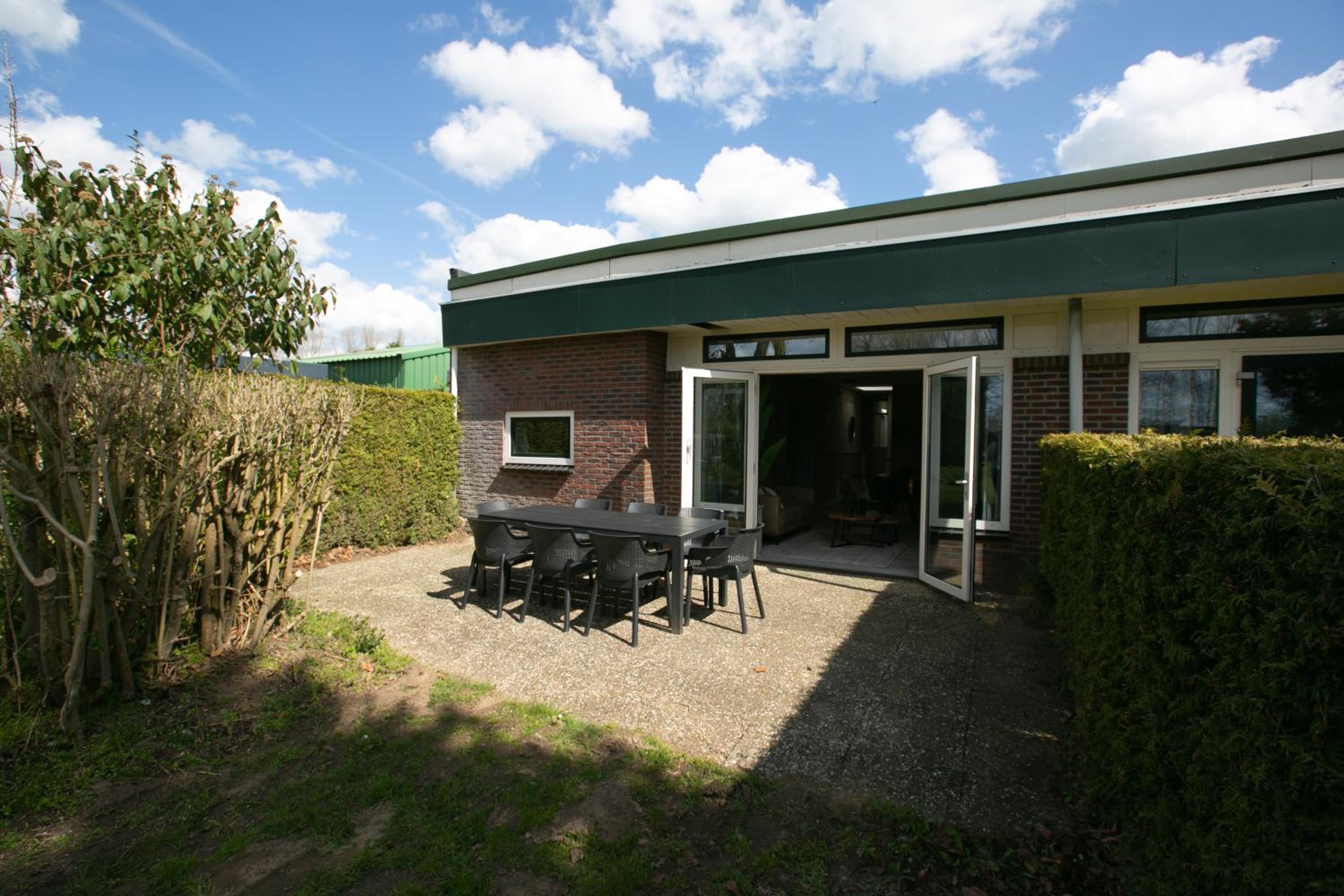 Recreatiepark en Jachthaven De Scherpenhof