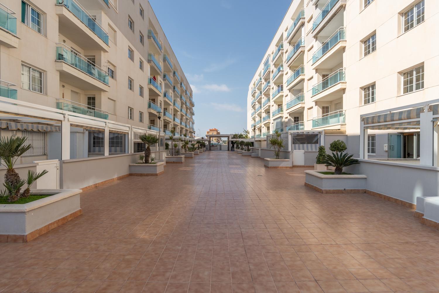 tuGuest Las Salinas Beach - Free parking