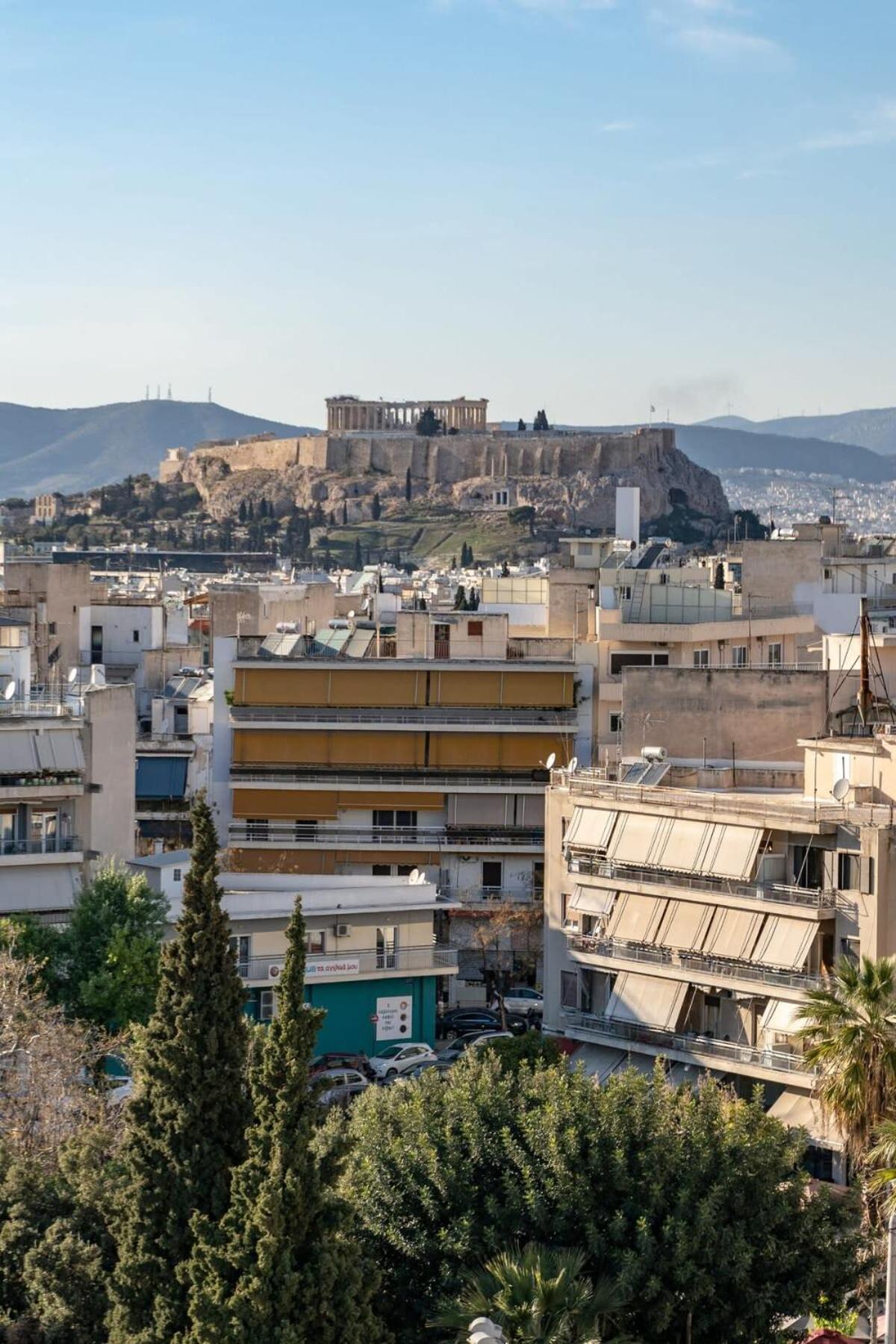Acropolis view topfloor apartment