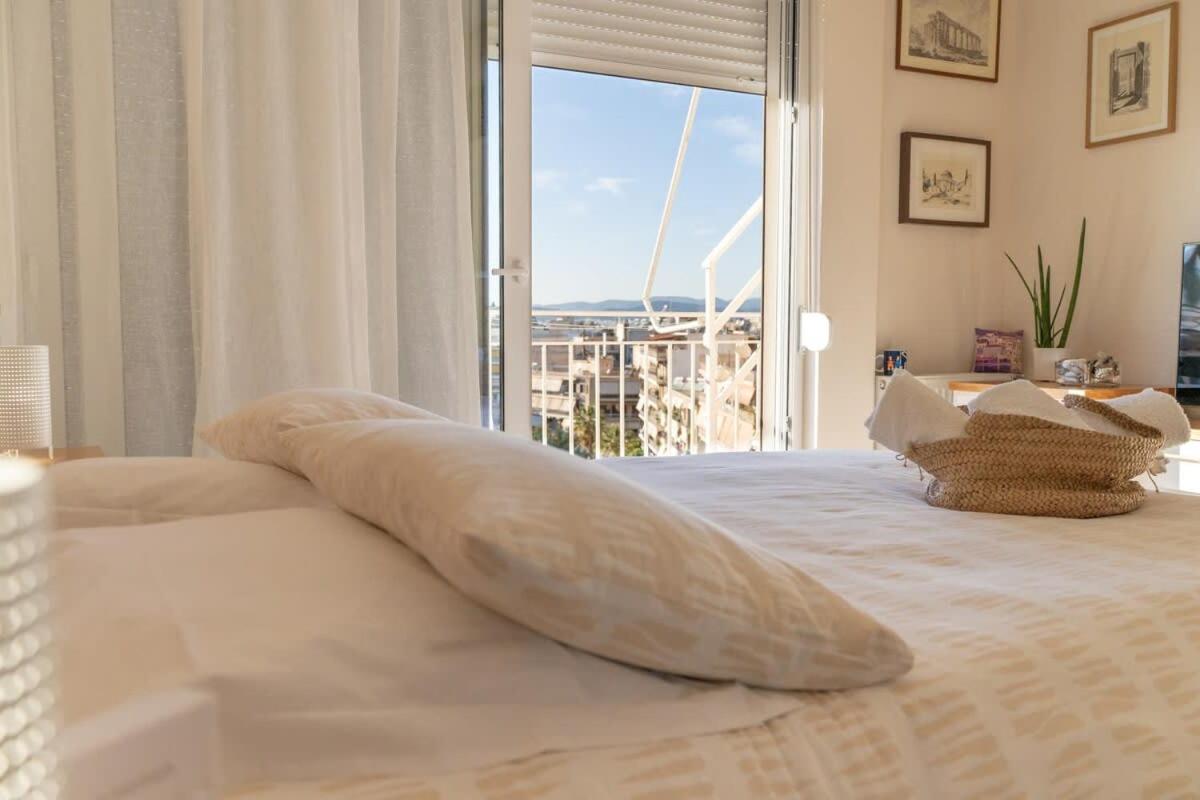 Acropolis view topfloor apartment