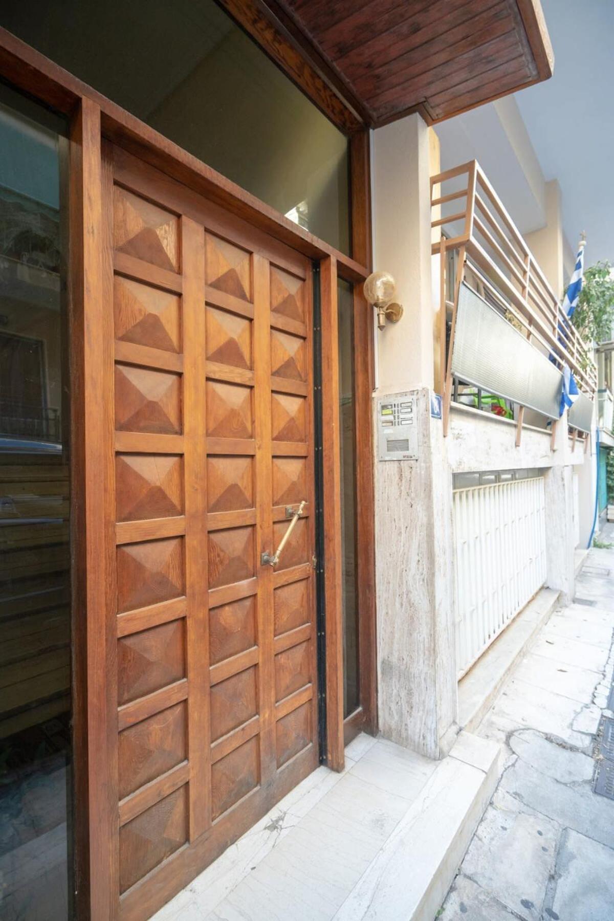 Acropolis view topfloor apartment