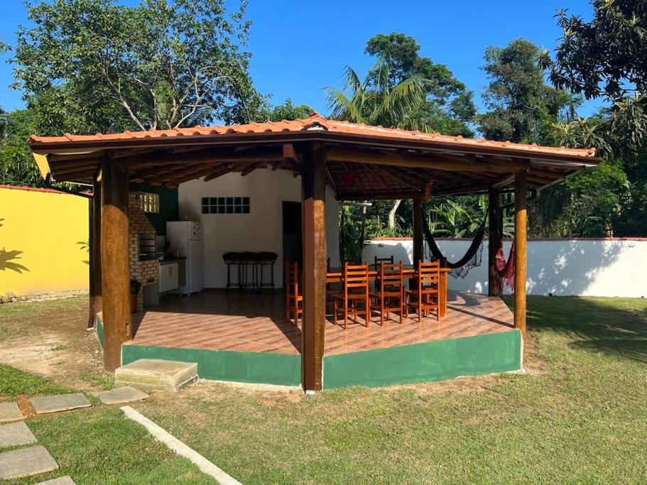 bela casa no verde a 10 minutos do centro