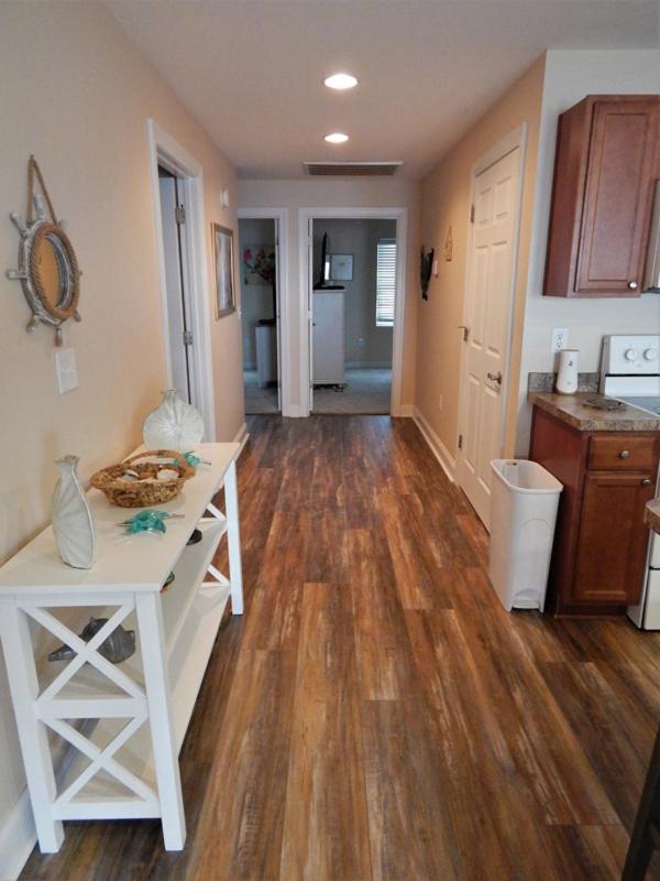 Oceanfront 3BR • Upper-Level Duplex • Porch Over the Beach Summer Days Upstairs