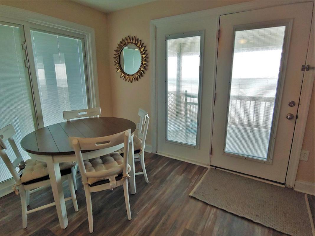 Oceanfront 3BR • Upper-Level Duplex • Porch Over the Beach Summer Days Upstairs