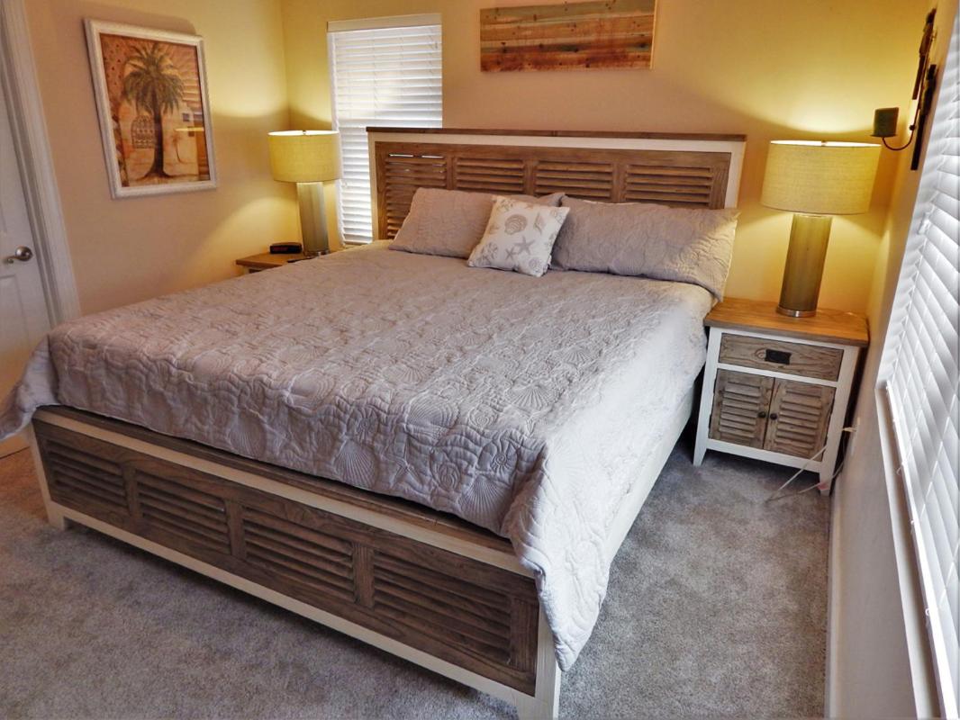 Oceanfront 3BR • Upper-Level Duplex • Porch Over the Beach Summer Days Upstairs