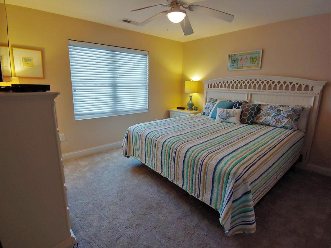 Oceanfront 3BR • Upper-Level Duplex • Porch Over the Beach Summer Days Upstairs