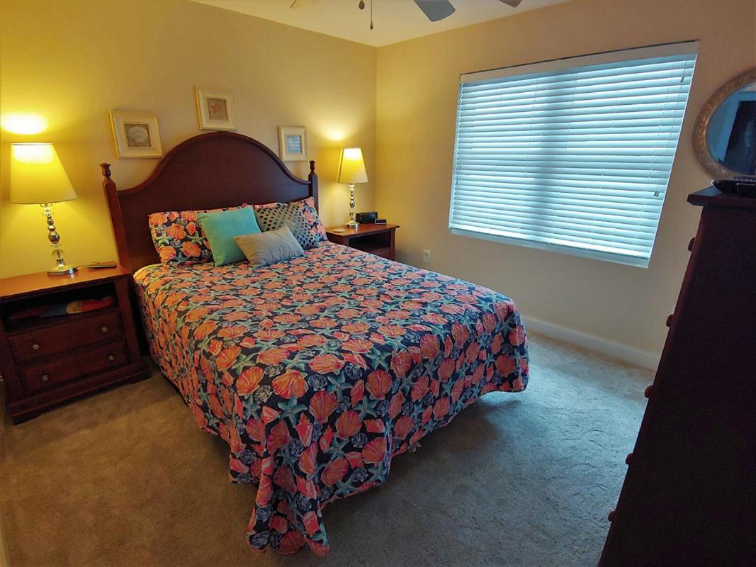 Oceanfront 3BR • Upper-Level Duplex • Porch Over the Beach Summer Days Upstairs