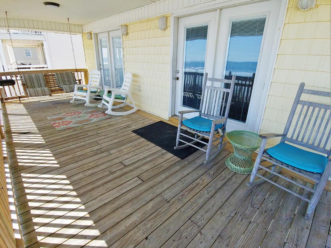 Oceanfront 3BR • Upper-Level Duplex • Porch Over the Beach Summer Days Upstairs