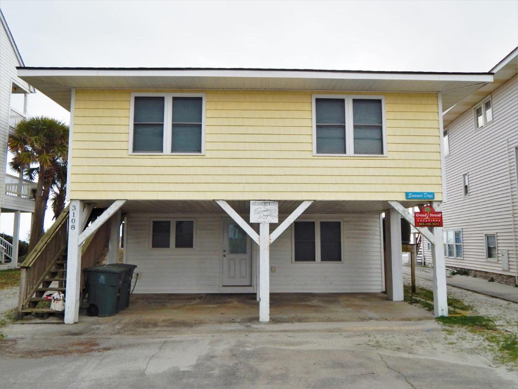 Oceanfront 3BR • Upper-Level Duplex • Porch Over the Beach Summer Days Upstairs