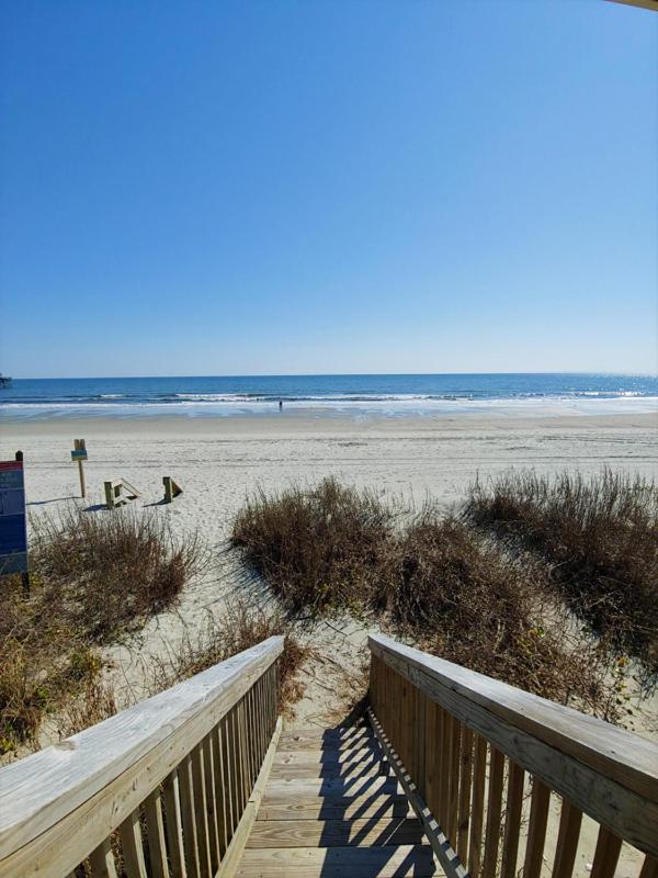 Oceanfront 3BR • Upper-Level Duplex • Porch Over the Beach Summer Days Upstairs