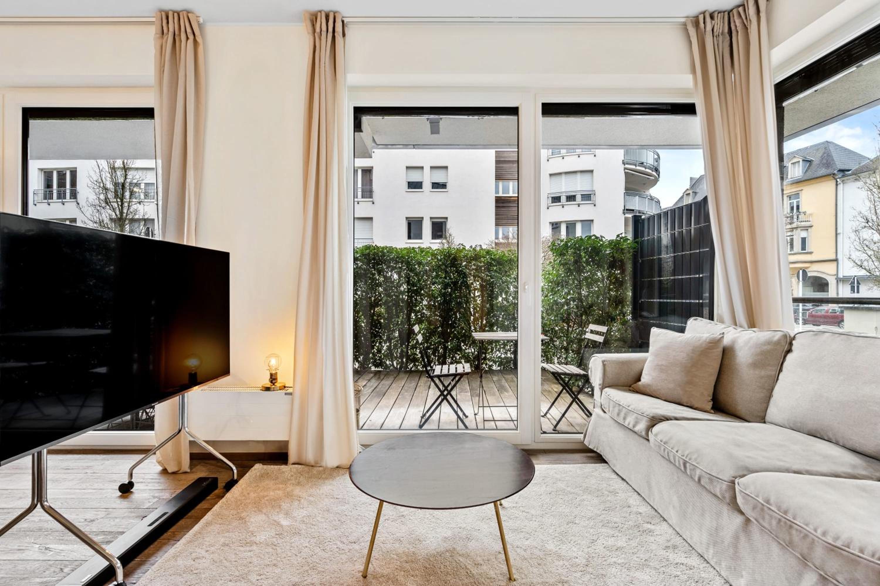 Chic Stay in Limpertsberg Near City Center view 5