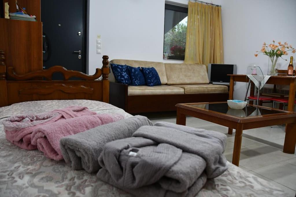 Gina's Studio at Nafpaktos