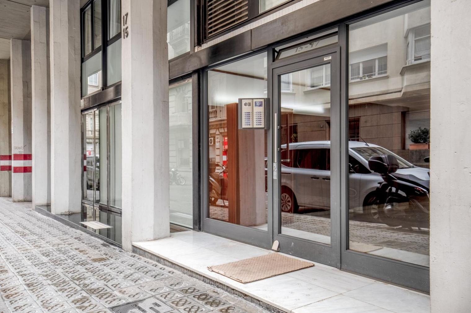 Blueground El Putxet i el Farró furnished BCN-96