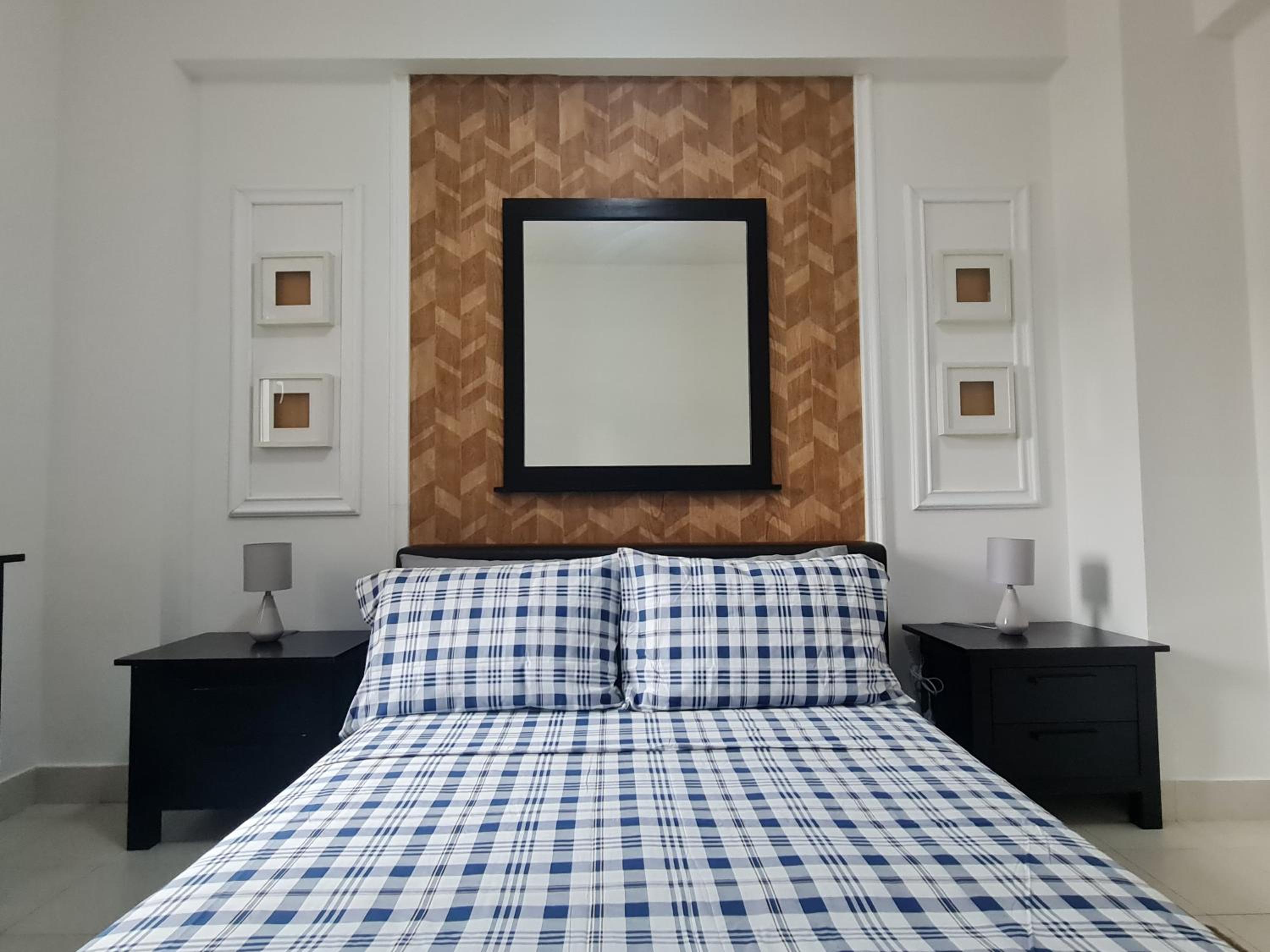 3 Bed Apartment - Sleeps 6 - Free Parking