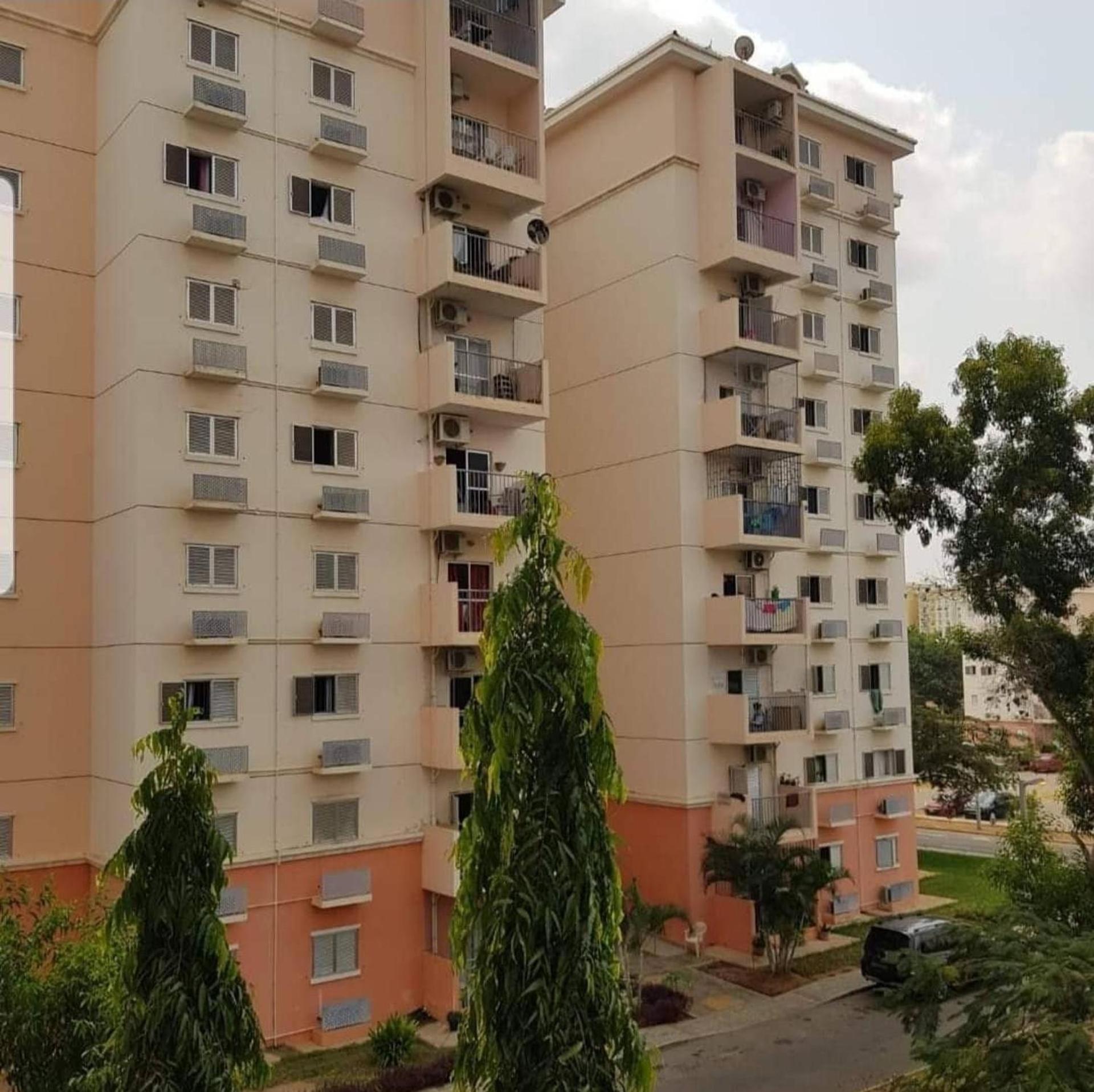 3-Bed Apartment - Sleeps 6 - Free Parking