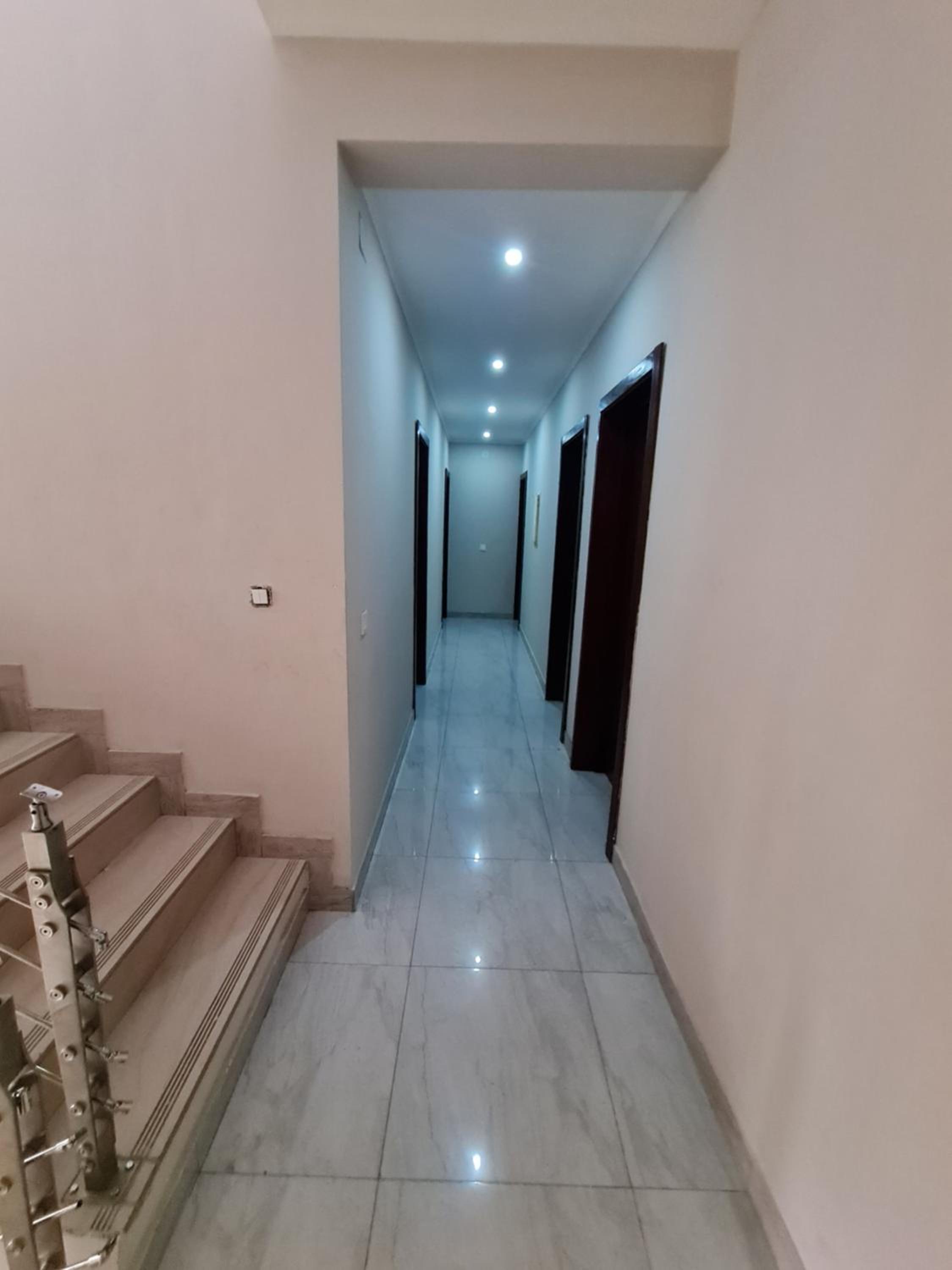 Guest House Sleeps 14 with Terrace