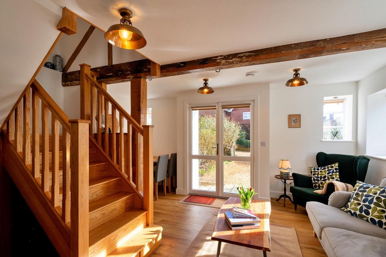 Finest Retreats - Chilton Cottage view 2
