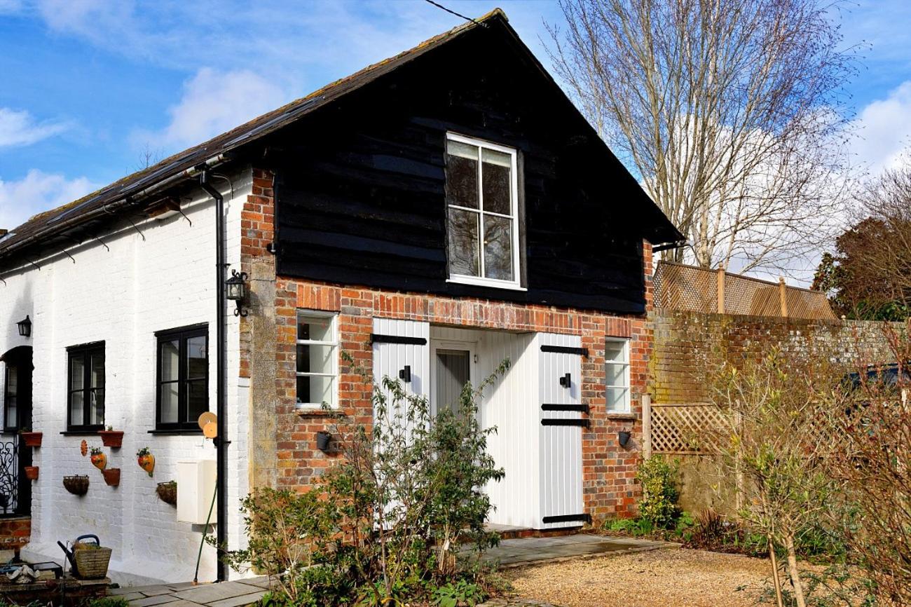 Finest Retreats - Chilton Cottage view 5