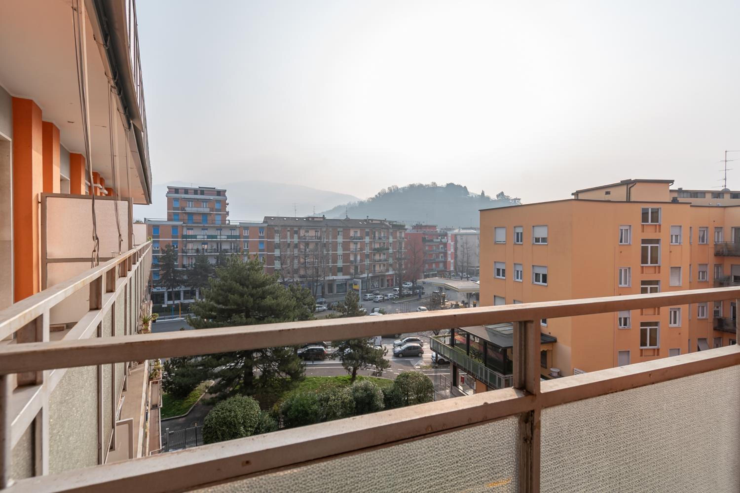 Trilocale Ospedale Civile 7 _ F&L Apartment view 3
