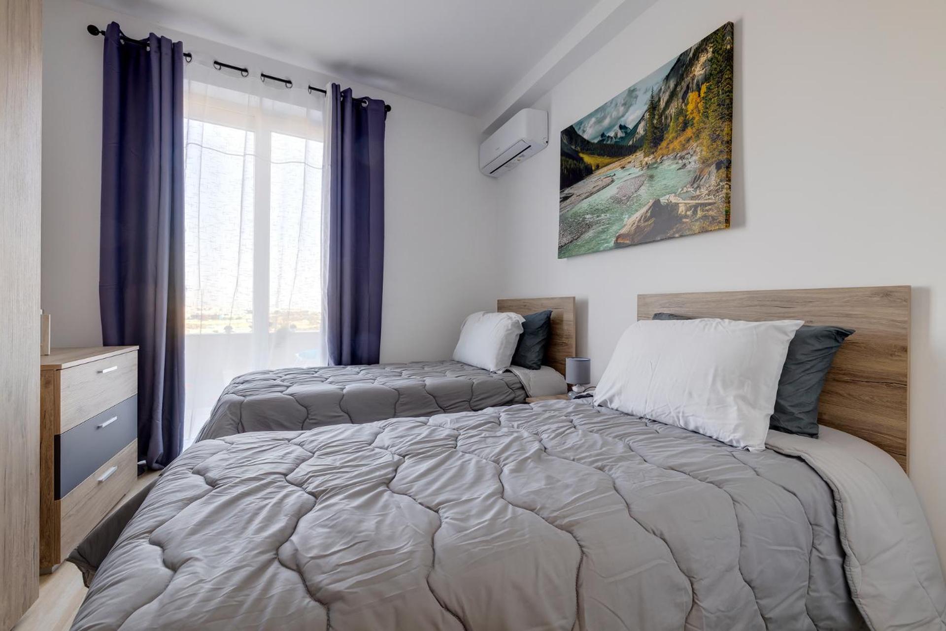 Salmar Court Holiday Apartments with Pool by Buena Vista