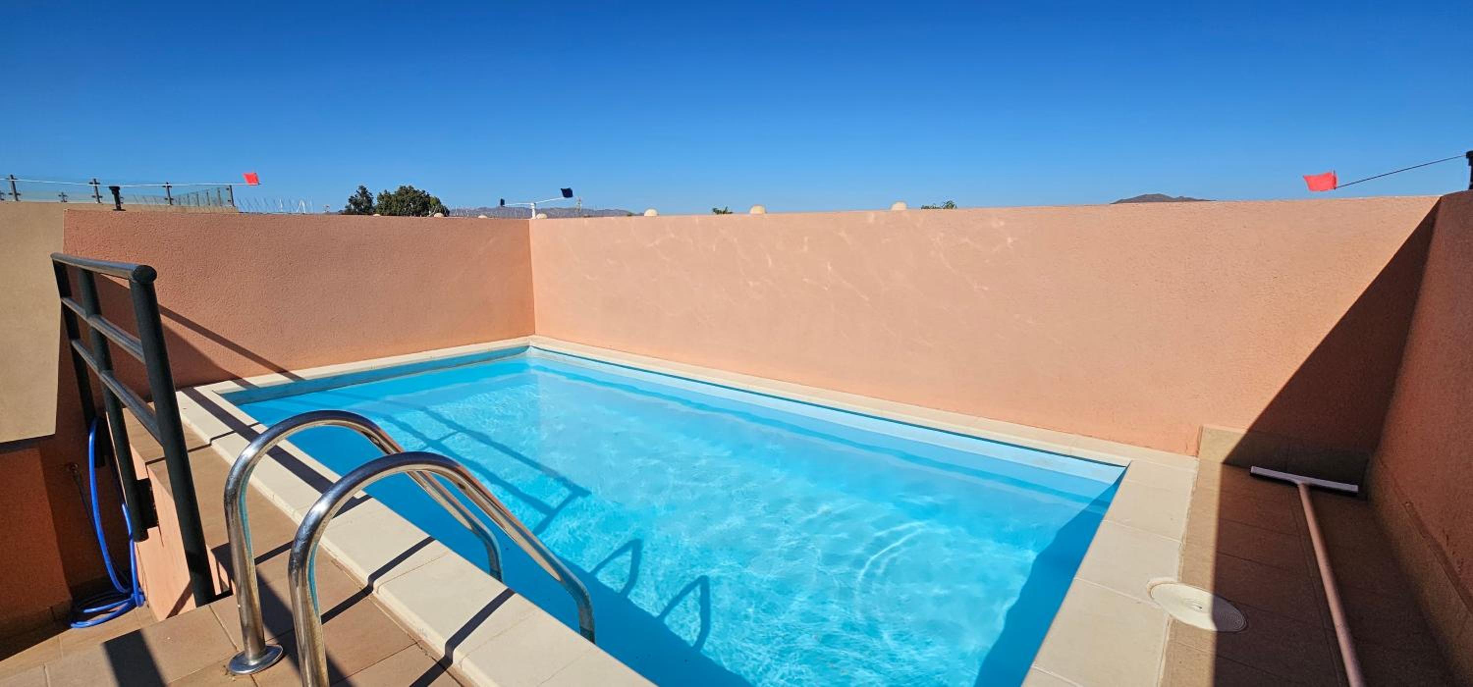 Homes of Spain, Apartamentos Paraíso, Ed Tahiti, Atico A a pie de Playa, piscina privada en solárium, WI-FI photo 3