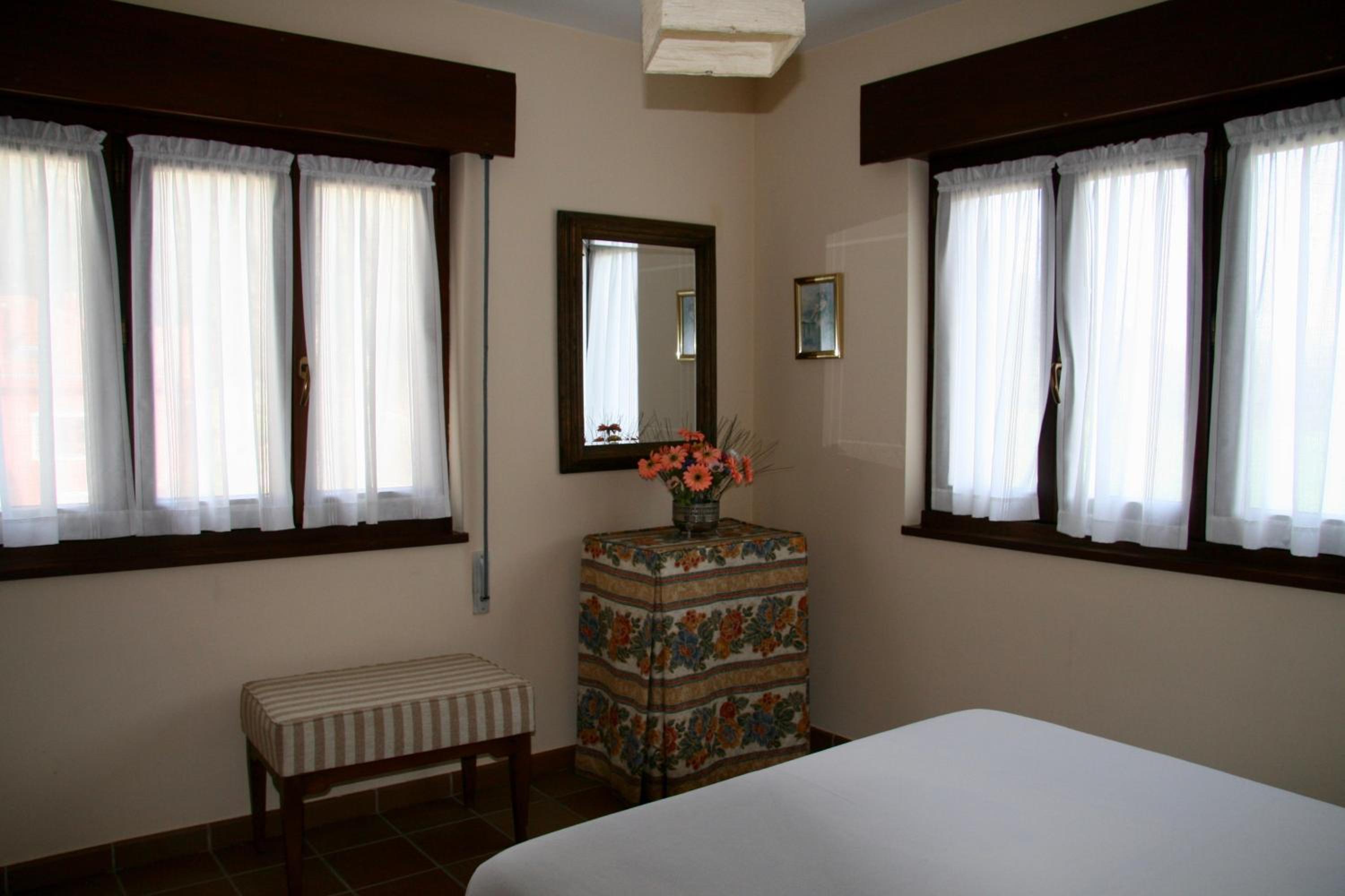 Apartamentos Rurales La Bardenilla