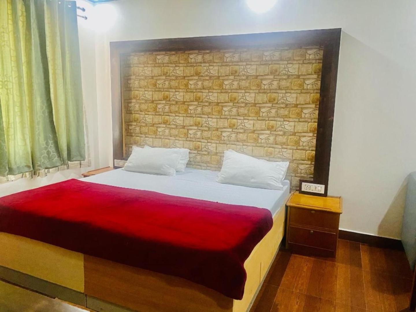 Dharma Resorts,Fatehpur Sikri