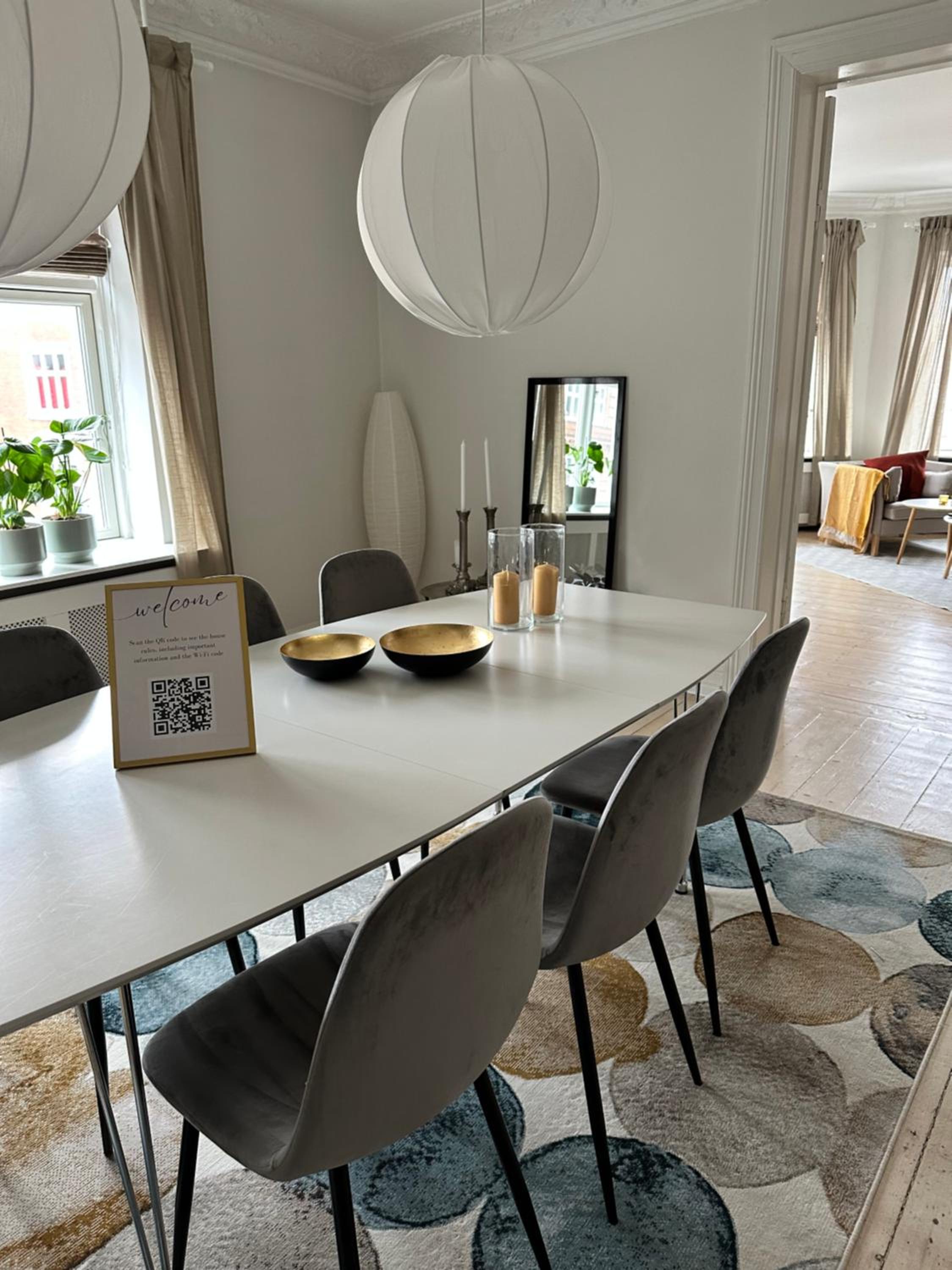 Boutique-Aalborg-Free parking - Citycenter