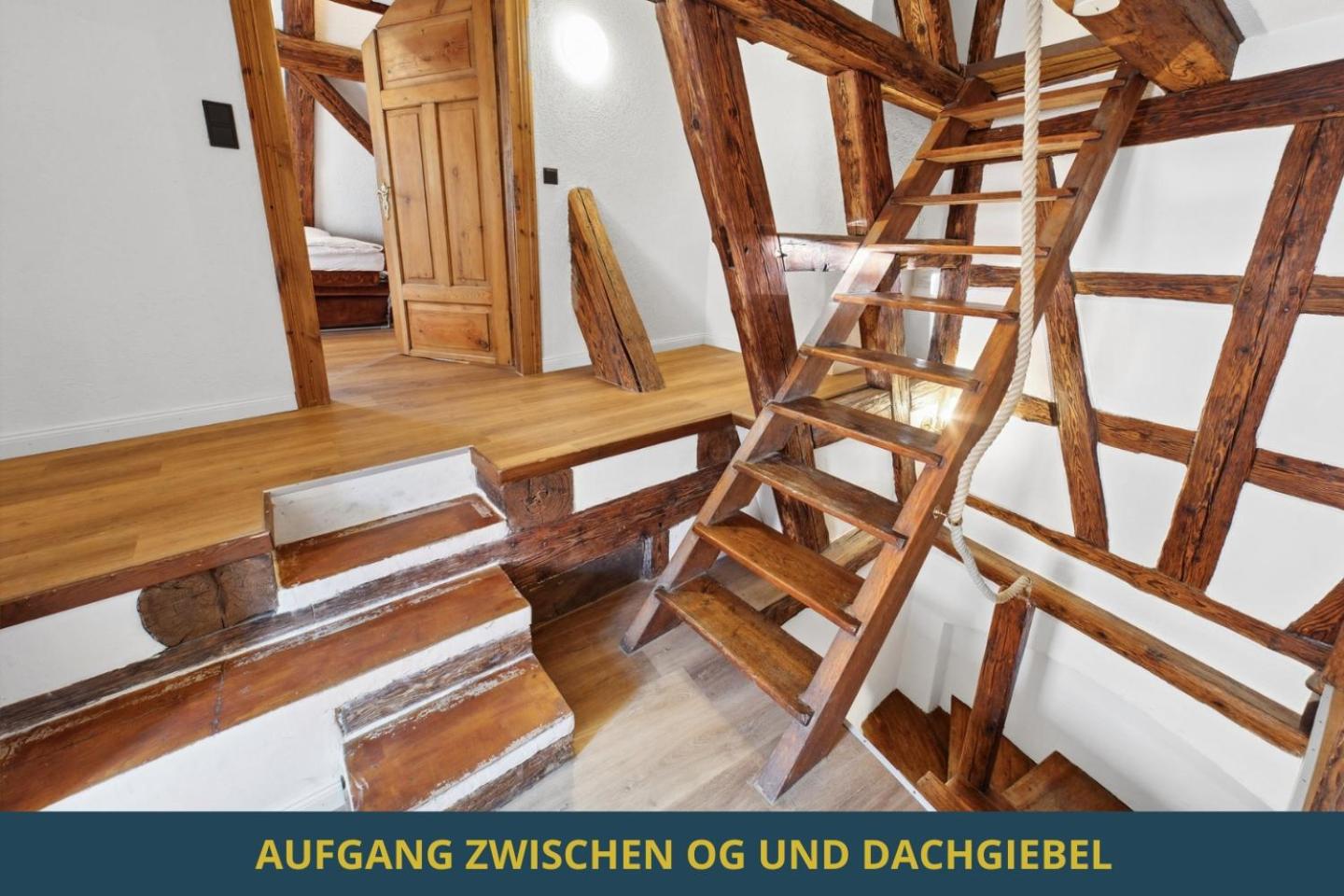 SandAPART34 - 4 tolle FeWos von 1-9 Pers mitten in der Altstadt